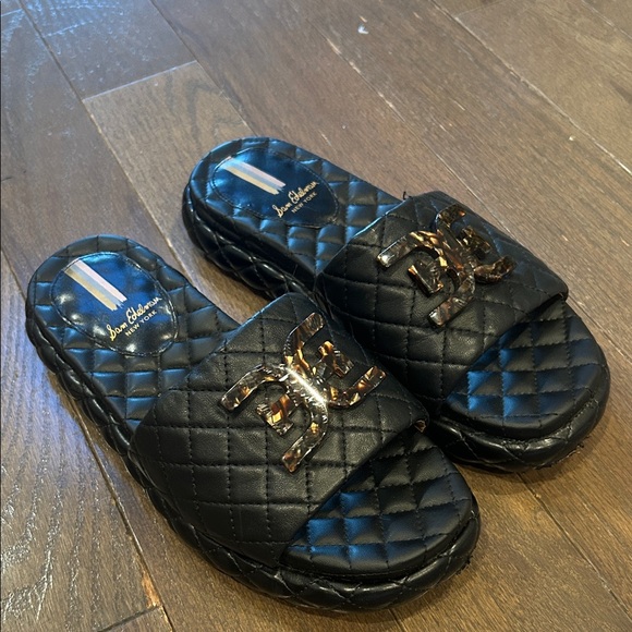 Sam Edelman slides - Picture 1 of 7